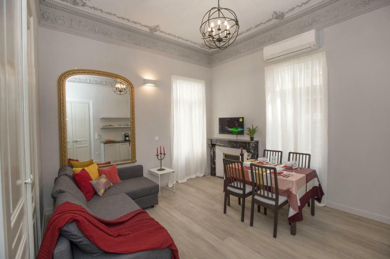 Sophisticated Apartment In Syntagma By Ghh Atenas Exterior foto